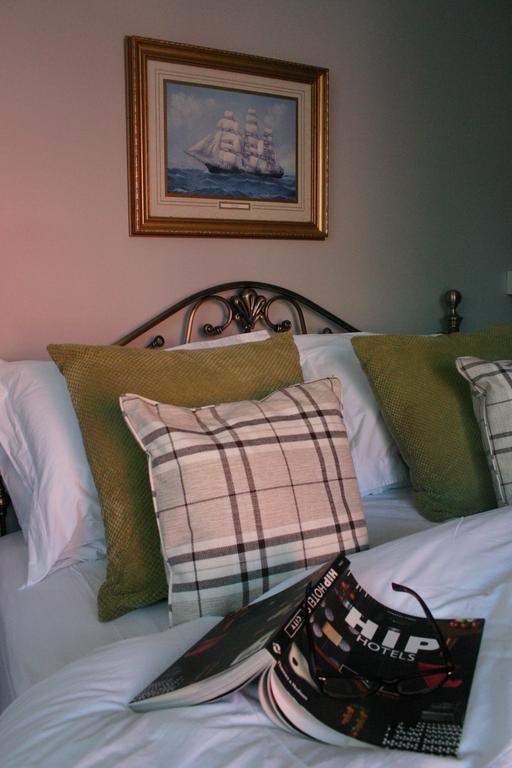 Horse & Groom B&B เวสต์เบอรี ภายนอก รูปภาพ